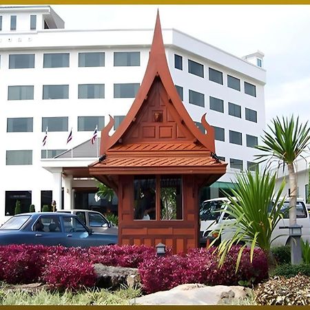 Sri U-Thong Grand Hotel Suphan Buri Exterior photo